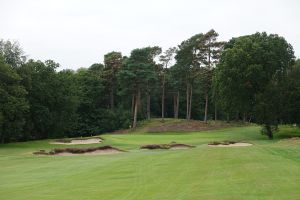 St Georges Hill 16th Approach